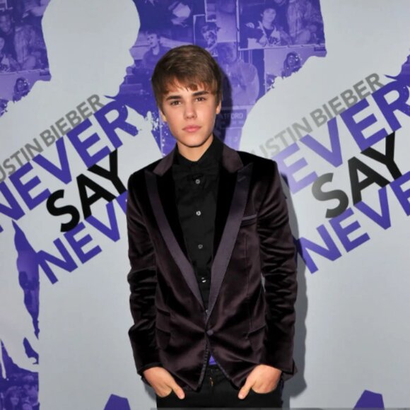 JUSTIN BEIBER NEVER SAY NEVER WORLD PREMIERE MOVIE POSTER - RARE COLLECTIBLE - Picture 1 of 12